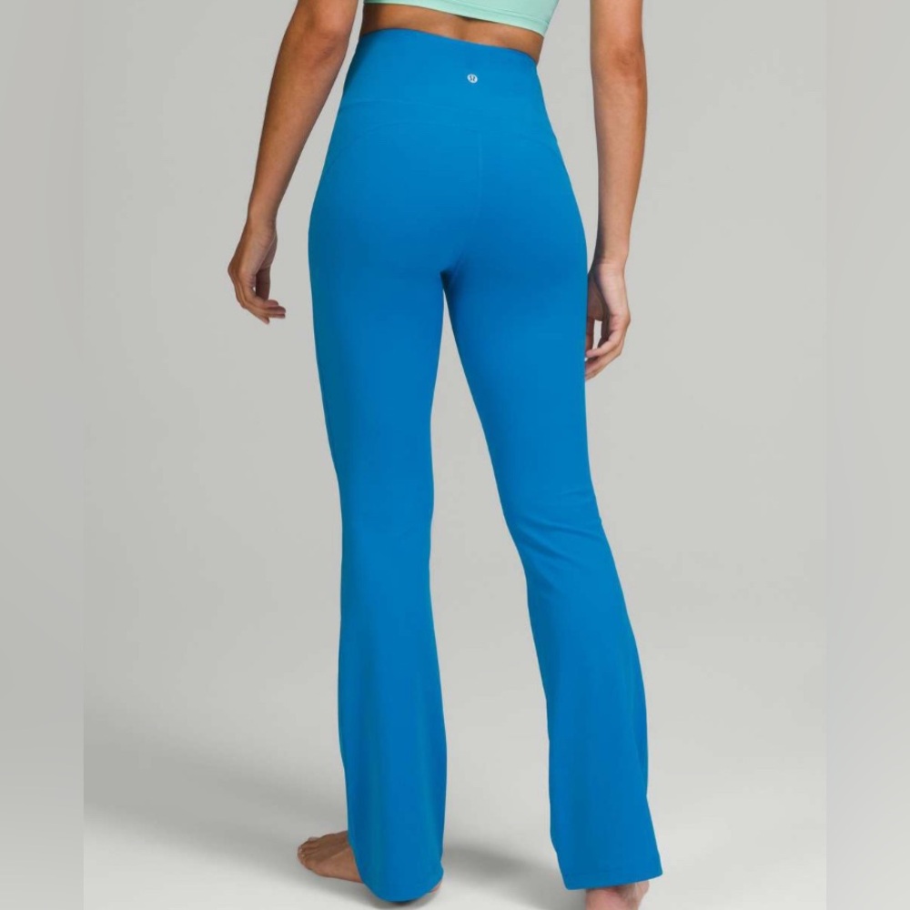 Lululemon Groove SHR Flare Pant *Nulu